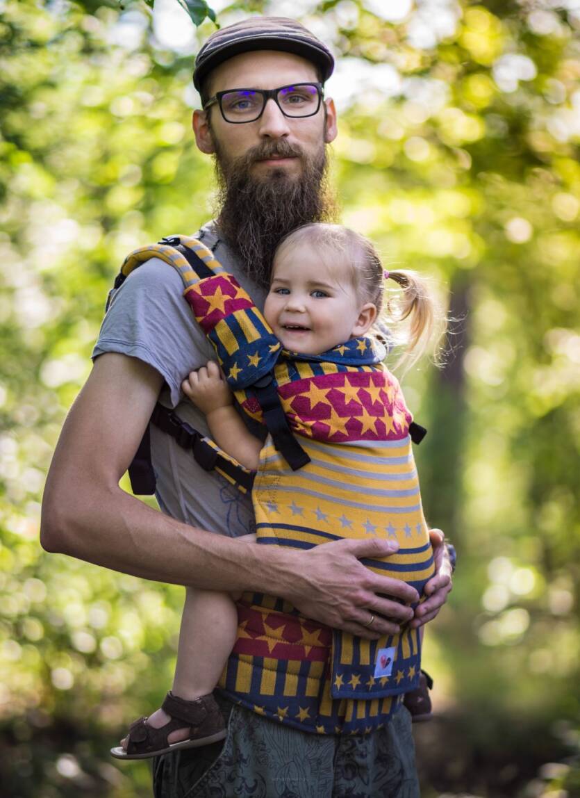 Freely Grow. Ergonomic baby carrier. Luna Forest.